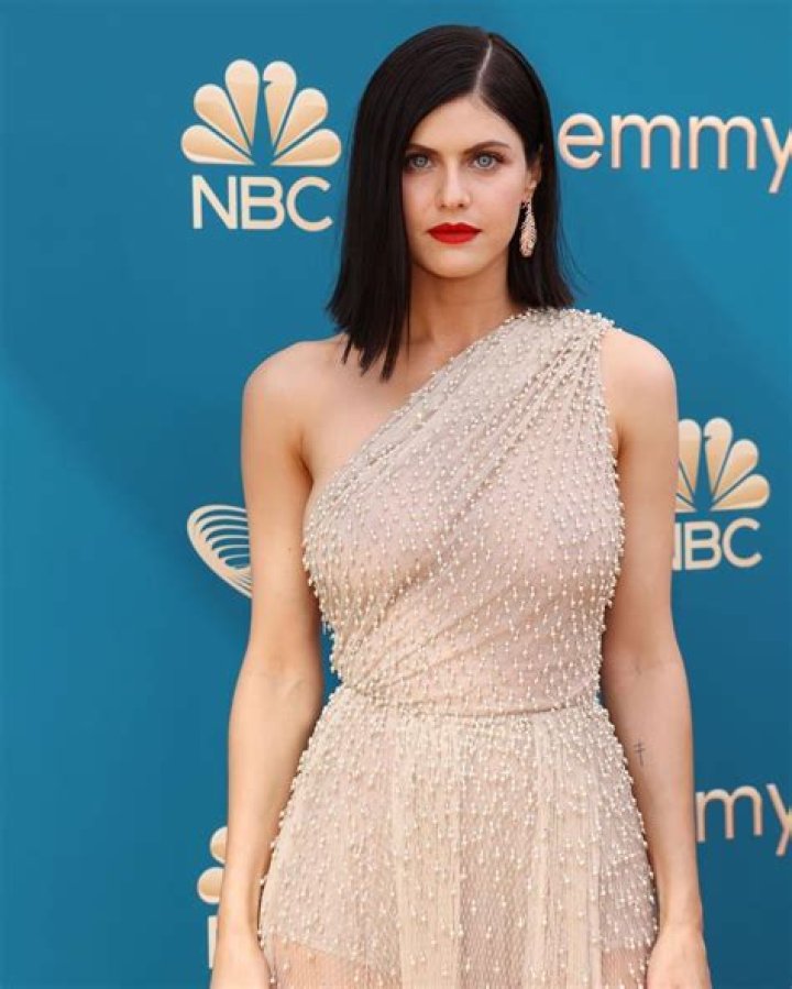Alexandra Daddario Breast Reduction: Facts, Myths, and the Truth Behind the Story