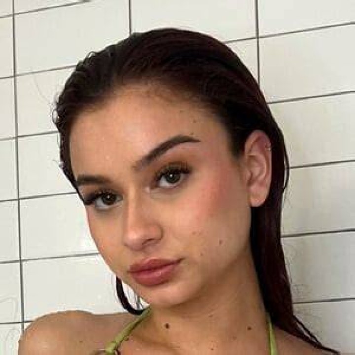 Andie Elle Nude Photos: Debunking Myths and Understanding the Controversy