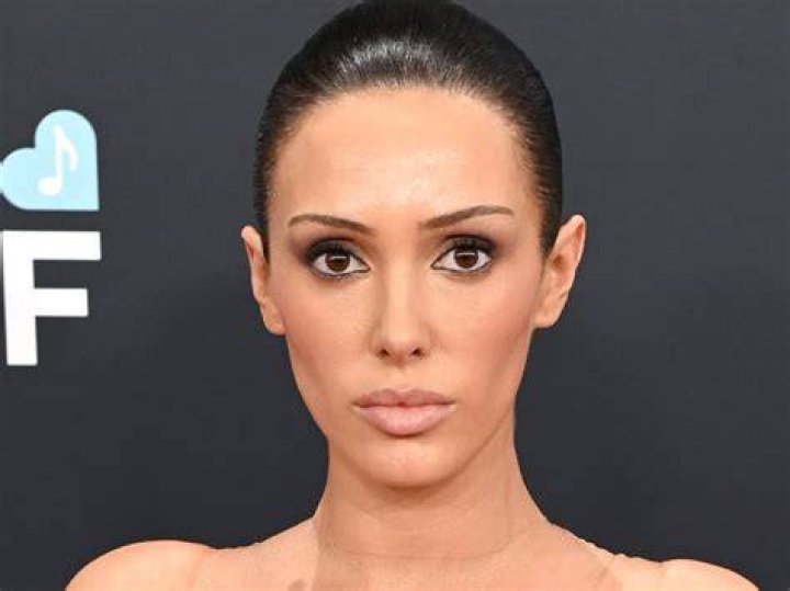 Bianca Censori Real Tits: Unveiling the Truth Behind the Viral Sensation