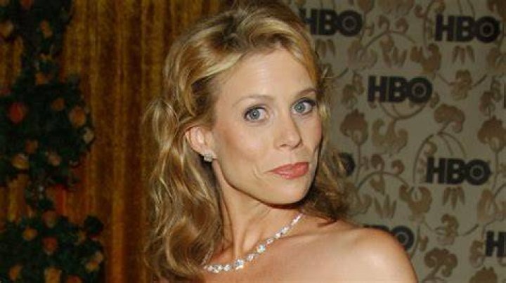 Cheryl Hines Nude Scene: A Comprehensive Look at the Controversy and Facts