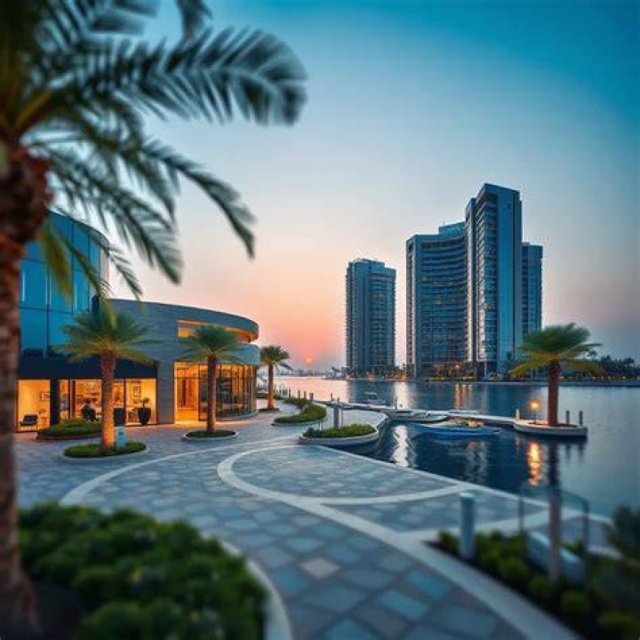 Exploring the Allure of Bay Drive in Alex Bay: A Comprehensive Guide