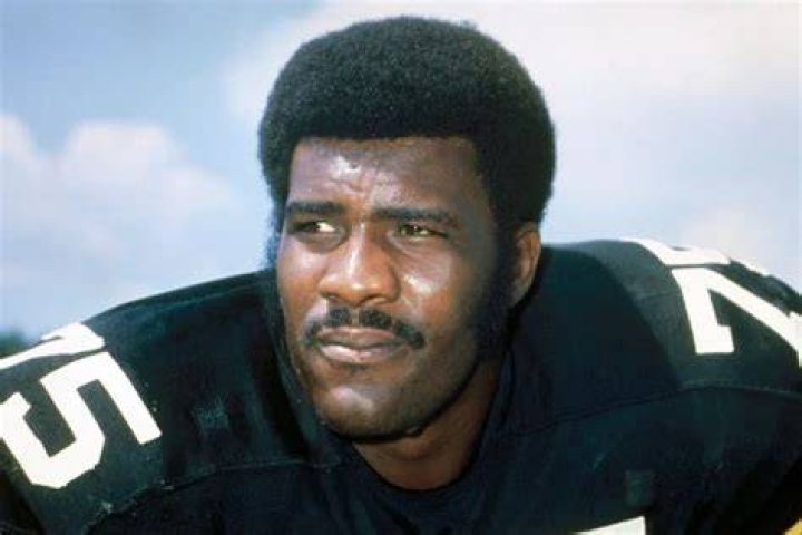 Mean Joe Greene: The Untold Story of a Football Legend