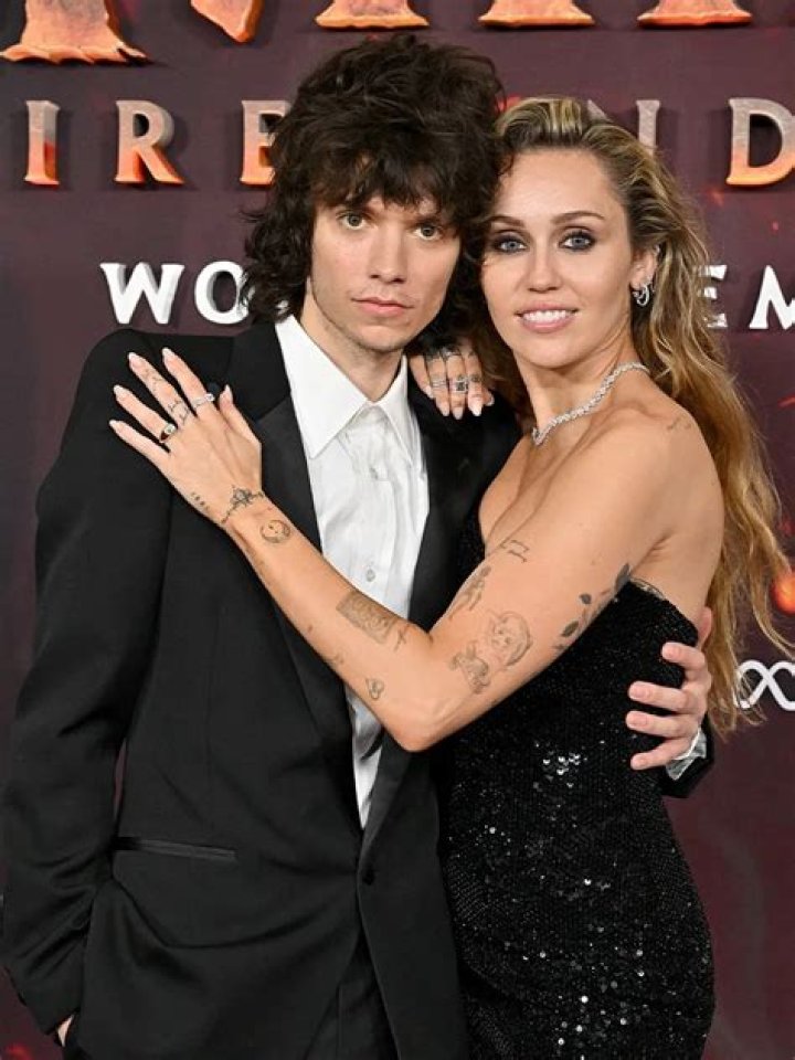 Who Was Miley Married To? A Comprehensive Guide to Miley Cyrus's Love Life
